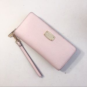 Michael Kors Blush Pink Wallet